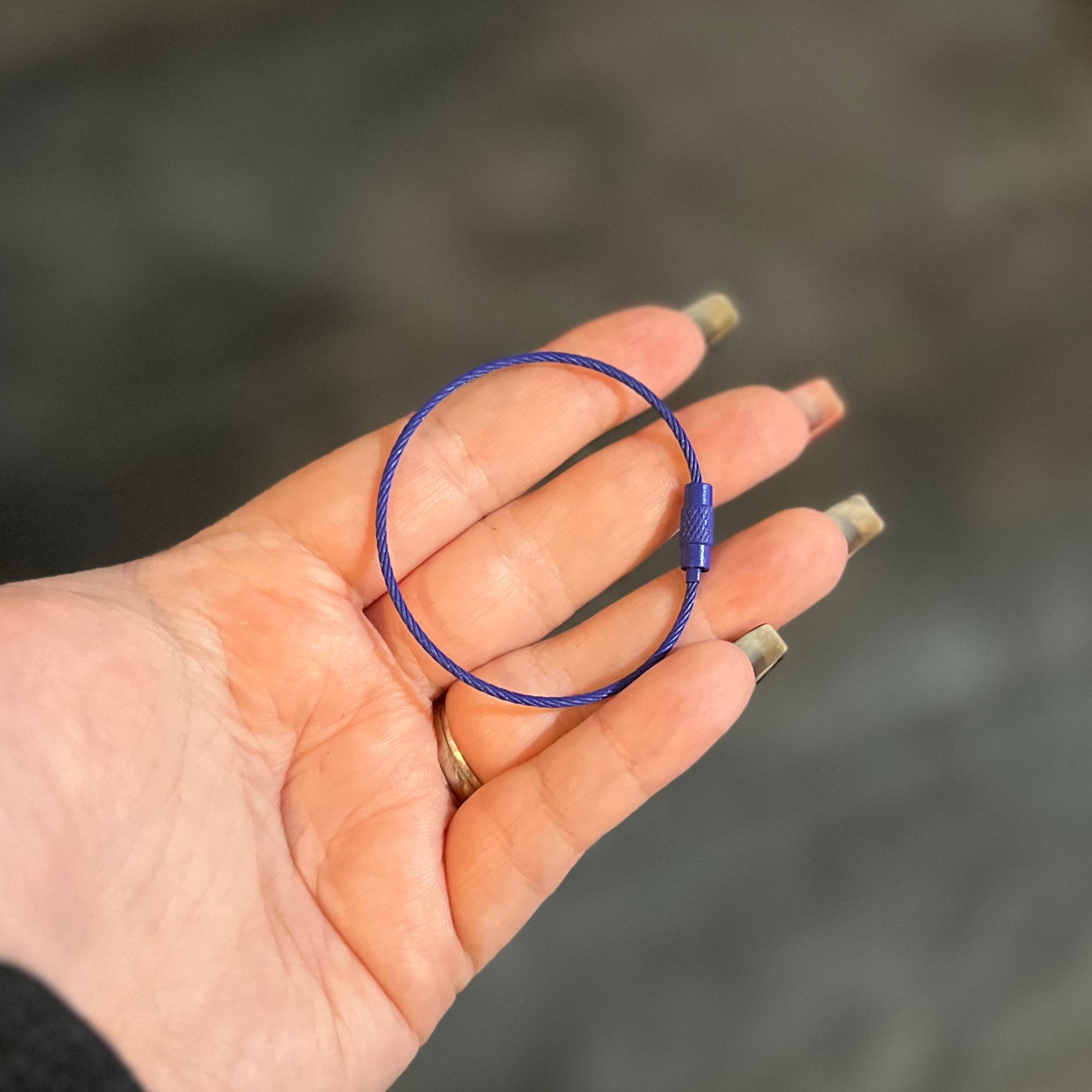 Wire Keychain Cable Thingie - Keychain Clips